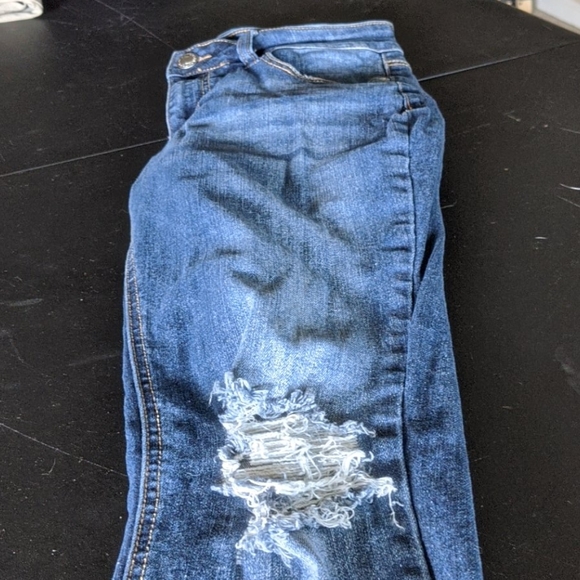 Jeans - Picture 2 of 5